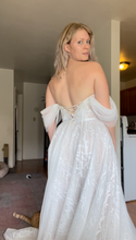 Load image into Gallery viewer, unknown &#39;Kassandra&#39; wedding dress size-16 NEW
