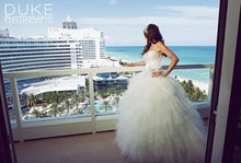 Load image into Gallery viewer, Ines Di Santo &#39;Ball Gown&#39; size 6 used wedding dress side view on bride

