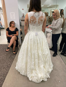Oleg Cassini 'CWG780' wedding dress size-04 NEW