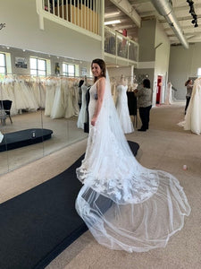 Allure 'Allure' wedding dress size-08 NEW