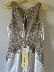 Allure Bridals '9252' wedding dress size-06 NEW