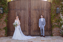 Load image into Gallery viewer, Allure &#39;9250&#39; - Allure - Nearly Newlywed Bridal Boutique - 2
