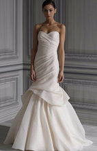 Load image into Gallery viewer, Monique Lhuillier &#39;Peony&#39; - Monique Lhuillier - Nearly Newlywed Bridal Boutique - 1
