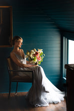 Load image into Gallery viewer, Leanne Marshall &#39;Raincloud&#39; size 4 used wedding dress front view on bride
