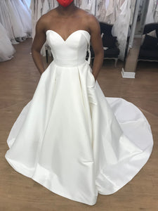 Justin Alexander '88110' wedding dress size-06 NEW