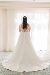Jenny Yoo 'Octavia' wedding dress size-14 PREOWNED