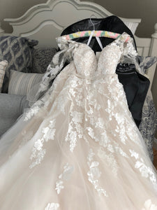 Adrianna Papell 'Brielle' wedding dress size-06 NEW