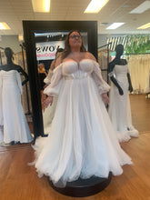 Load image into Gallery viewer, Martina Liana &#39;ML1497ZZ&#39; wedding dress size-20 NEW

