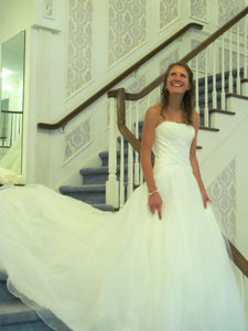 Allure Bridals '8816' size 4 used wedding dress front view on bride