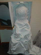 Load image into Gallery viewer, Demetrios &#39;A Line&#39; size 8 used wedding dress front view on hanger
