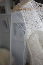 Load image into Gallery viewer, Sarah Seven &#39;Mademoiselle&#39; - Sarah Seven - Nearly Newlywed Bridal Boutique - 5
