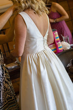 Load image into Gallery viewer, Wtoo &#39;Satin A-Line&#39; size 8 used wedding dress back view on bride
