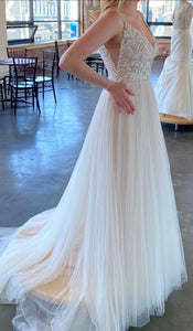 Maggie Sottero 'Charlene - 921105694' wedding dress size-06 NEW