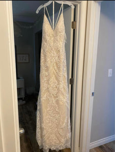 Oleg Cassini 'CWG904' wedding dress size-08 NEW