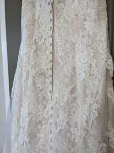 Oleg Cassini 'CWG 533' wedding dress size-04 NEW