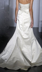 Amsale 'Nicole' Trumpet Wedding Dress - Amsale - Nearly Newlywed Bridal Boutique - 2