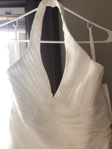 David's Bridal 'Halter' size 16 new wedding dress front view close up