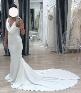 Pronovias 'Hispalis' wedding dress size-06 NEW
