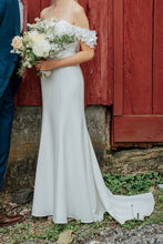 Load image into Gallery viewer, Jenny Yoo &#39;Willow Gown&#39; wedding dress size-00 PREOWNED
