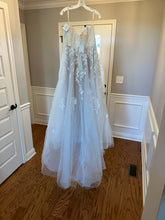 Load image into Gallery viewer, Galina Signature &#39;SWG834 &#39; wedding dress size-12 NEW
