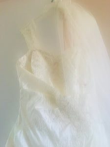 Davids Bridal 'T9251' wedding dress size-10 PREOWNED