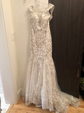 Load image into Gallery viewer, Preferred Collection &#39;048141&#39; size 4 new wedding dress front view on hanger
