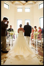 Load image into Gallery viewer, Vera Wang &#39;12147&#39; size 8 used wedding dress back view on bride
