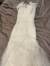 Load image into Gallery viewer, Vera Wang White &#39;Vw351427&#39; wedding dress size-00 NEW
