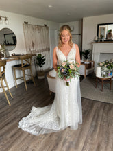 Load image into Gallery viewer, Madison James &#39;Etta&#39; wedding dress size-10 PREOWNED
