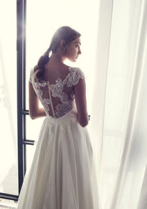 Riki Dalal 'Camil' size 4 used wedding dress back view on model