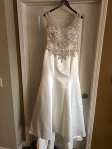 Casablanca '2141' size 6 new wedding dress front view on hanger