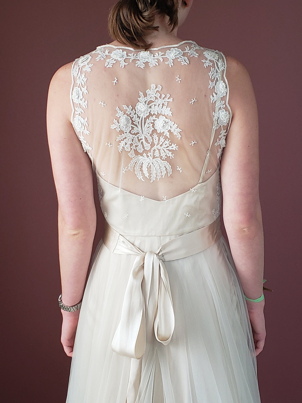 BHLDN 'Onyx' size 4 new wedding dress back view close up on bride