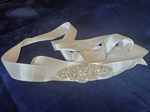 Sincerity '3797' wedding dress size-18 SAMPLE