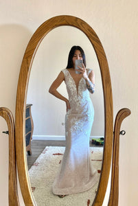 Anne Mariee - Devotion Dresses 'Trumpet/Mermaid silhouette Vanella wedding dress' wedding dress size-04 NEW