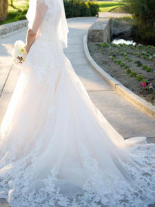 Allure Bridals 'Ivory Gold Lace' size 4 used wedding dress back view on bride