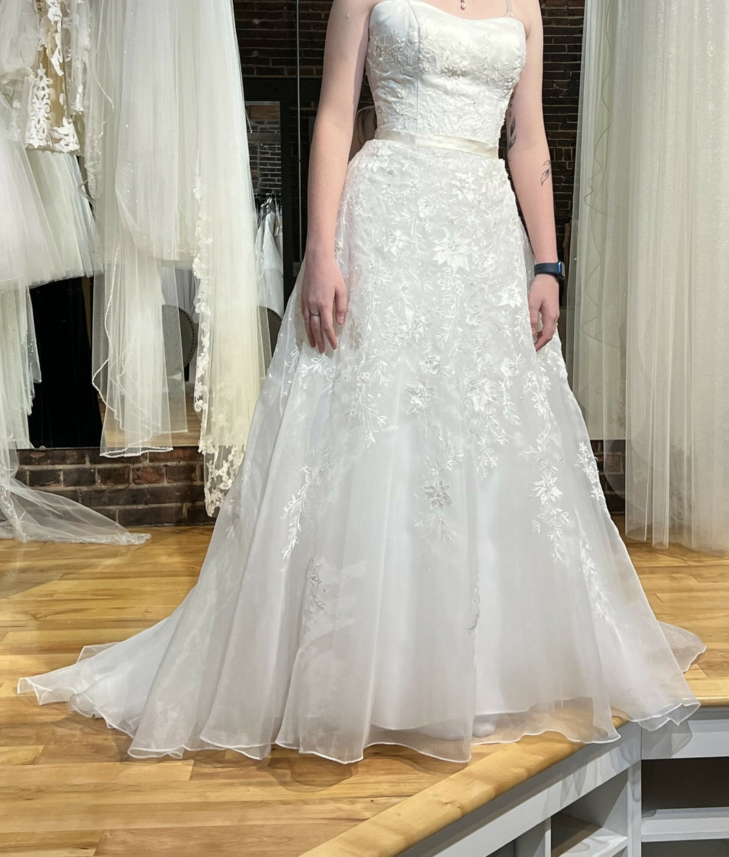 Casablanca '2069' wedding dress size-12 NEW