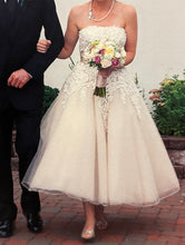 Load image into Gallery viewer, Justin Alexander &#39;8465&#39; wedding dress size-10 PREOWNED
