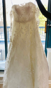 sareh nouri 'Lily of the Valley ' wedding dress size-08 PREOWNED