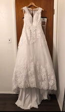 Load image into Gallery viewer, David&#39;s Bridal &#39;WG3850&#39; wedding dress size-04 NEW
