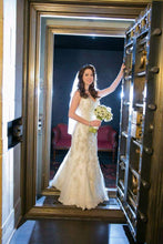 Load image into Gallery viewer, Justin Alexander &#39;8652&#39; size 4 used wedding dress front view on bride
