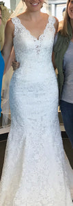 Rebecca Ingram 'Hope' size 6 new wedding dress front view on bride