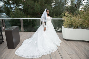 unknown 'na' wedding dress size-26W PREOWNED