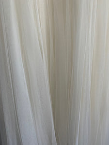 THEIA 'Eloise' wedding dress size-06 PREOWNED