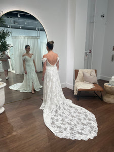 Grace Loves Lace 'Bonita' wedding dress size-04 NEW