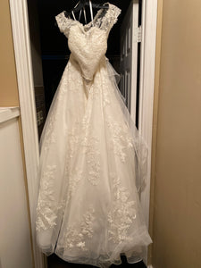 Stella york 'N/A' wedding dress size-22 NEW