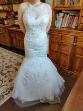 Load image into Gallery viewer, David&#39;s Bridal &#39;12030036&#39; wedding dress size-06 NEW
