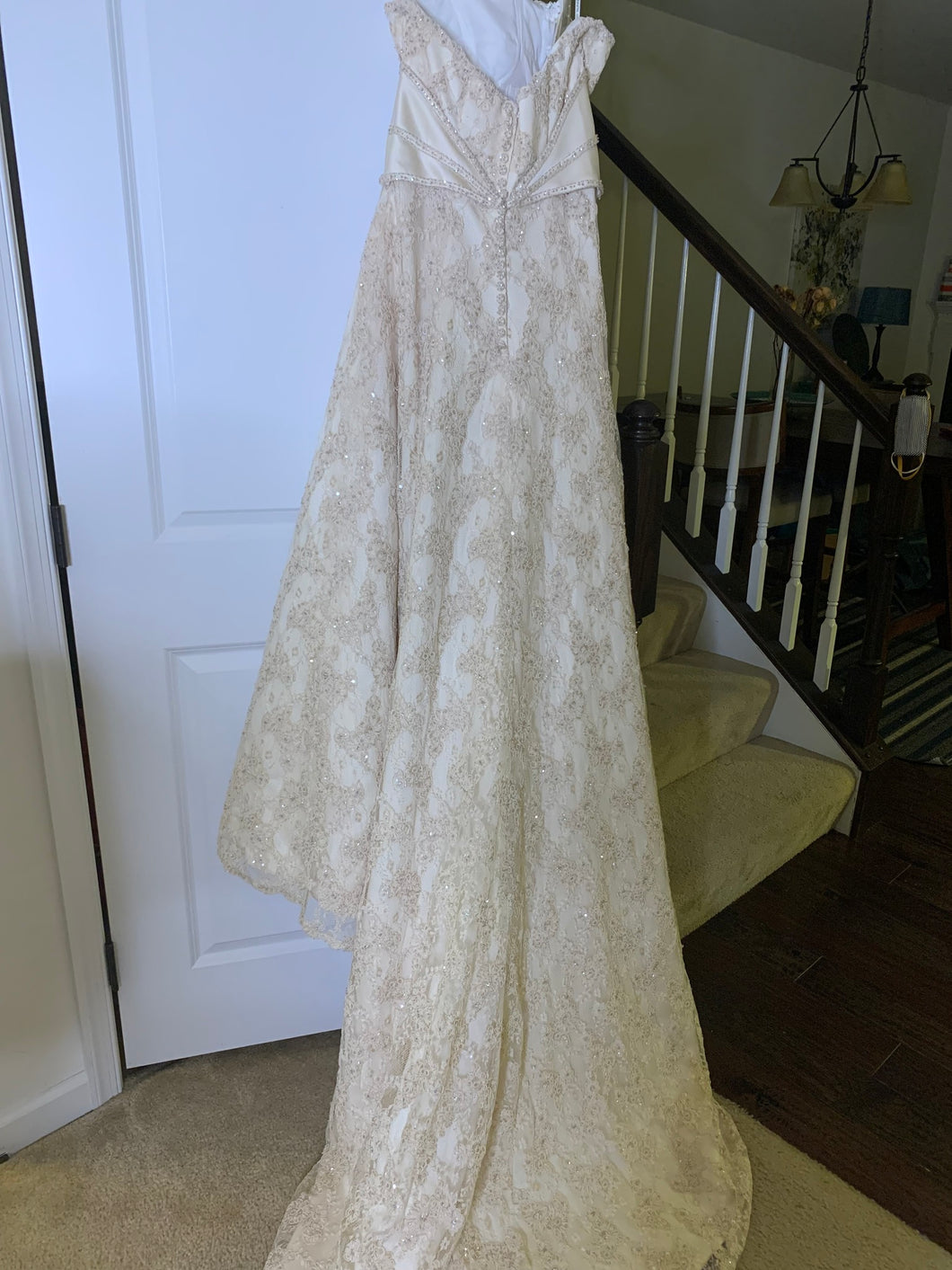 Alfred Sung '6671 Bridal Collection' wedding dress size-08 NEW