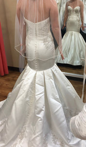 Mon Cheri Bridal 'Calliope' size 6 sample wedding dress back view on bride