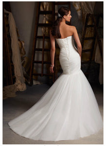 Mori Lee '5018' size 8 new wedding dress back view on model
