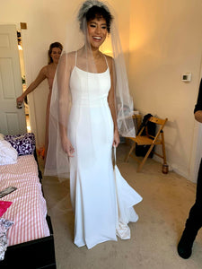 Nouvelle 'Amsale Dimanche' wedding dress size-12 PREOWNED
